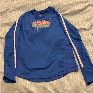 Nike dri-fit Chicago marathon 2010 long sleeve